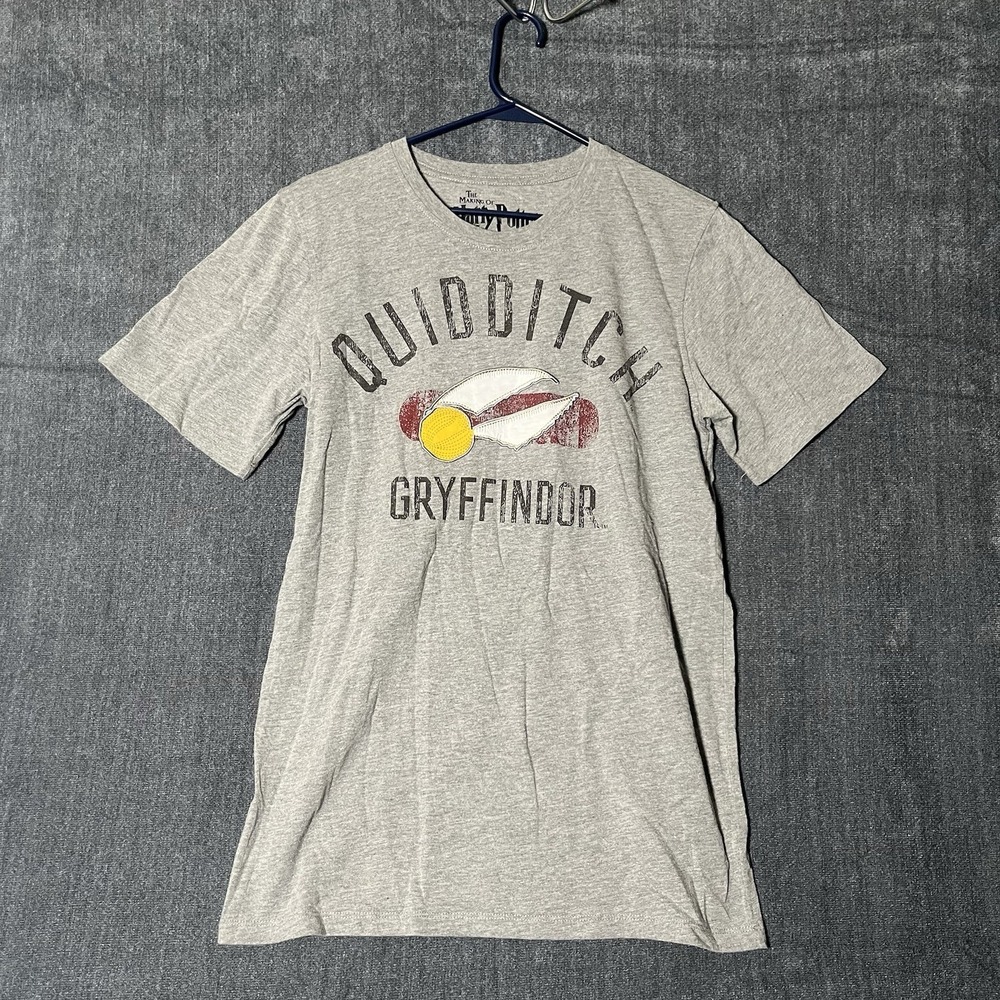 Harry Potter Shirt Medium M Gray Gryffindor Quidditch Golden Snitch Warner Bros